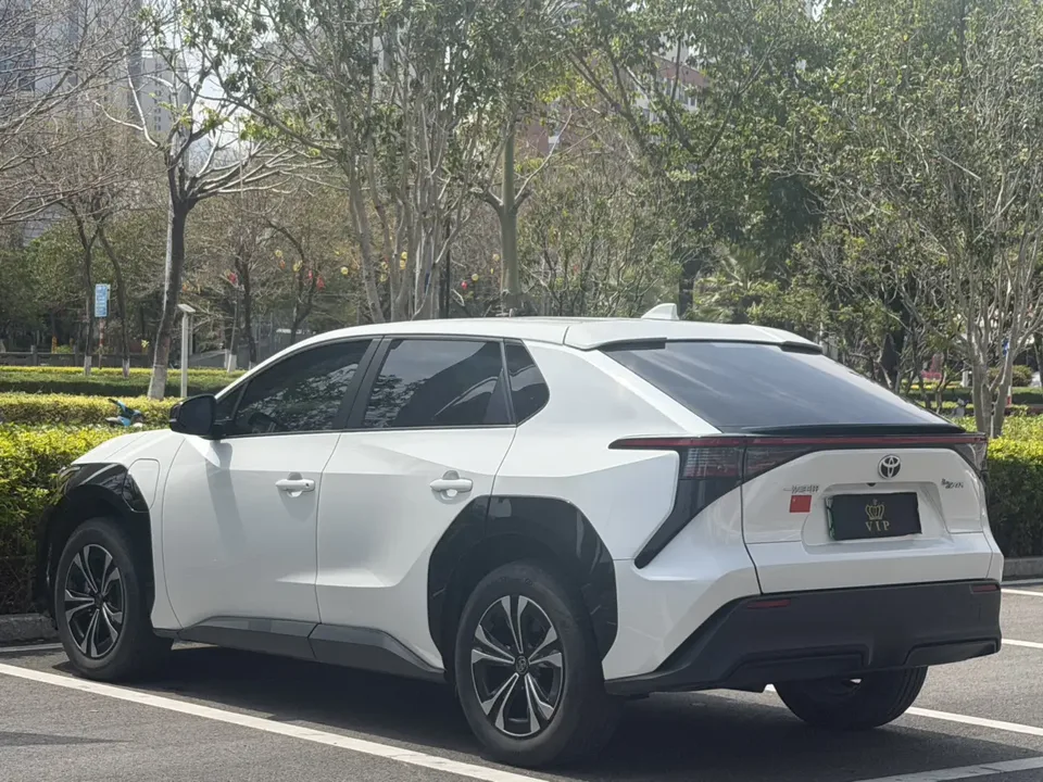 Toyota FAW bZ4X FAW bZ4X 2022 Long Range PRO Edition 2023 — thumbnail 4