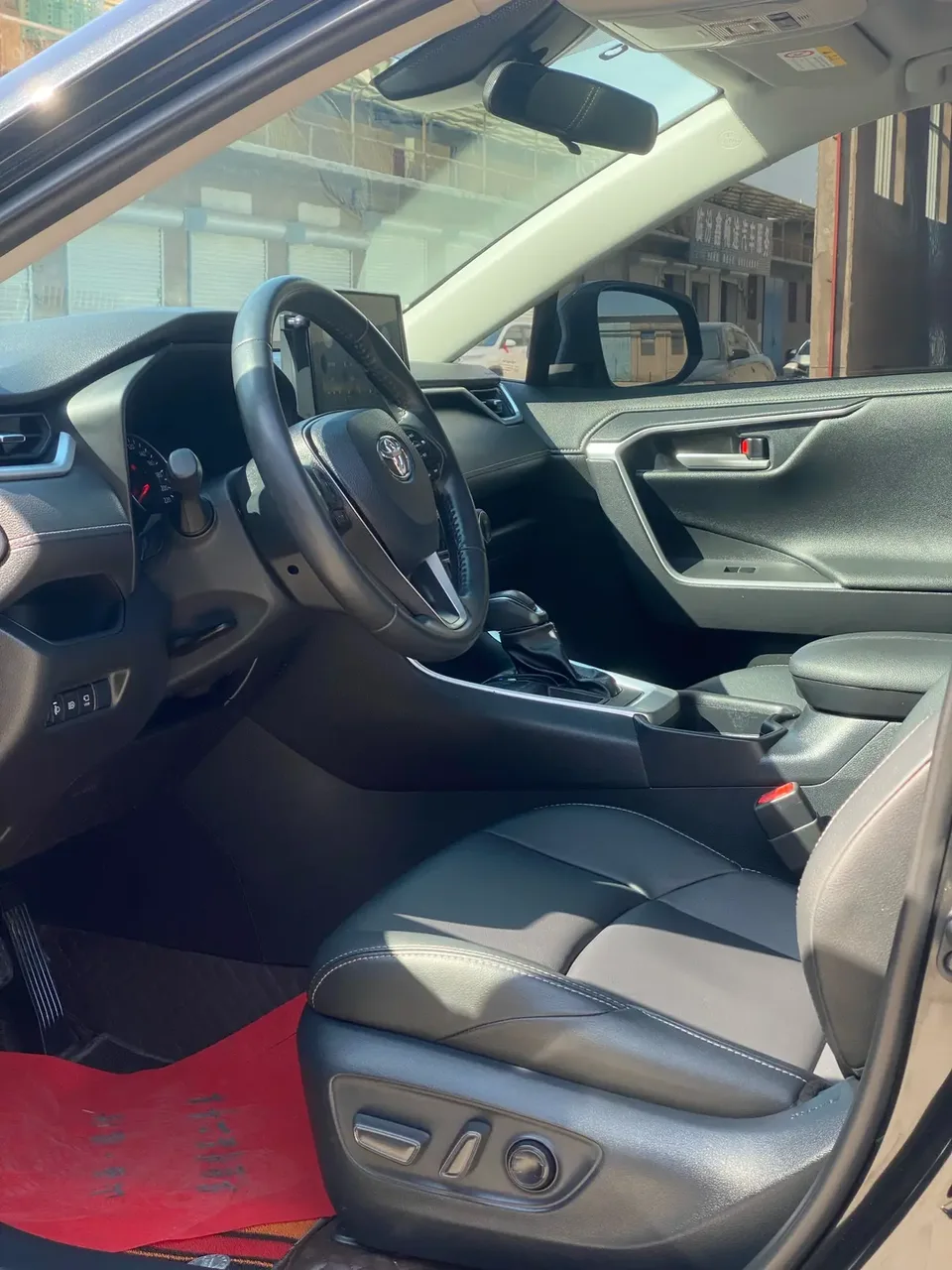 Toyota Willanda 2.0L two-wheel drive luxury PLUS version 2023 — миниатюра 2