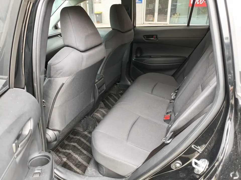 Toyota CorollaCross 2.0L Intelligent Electric Hybrid Dual Engine Pioneer Edition 2024 — миниатюра 3