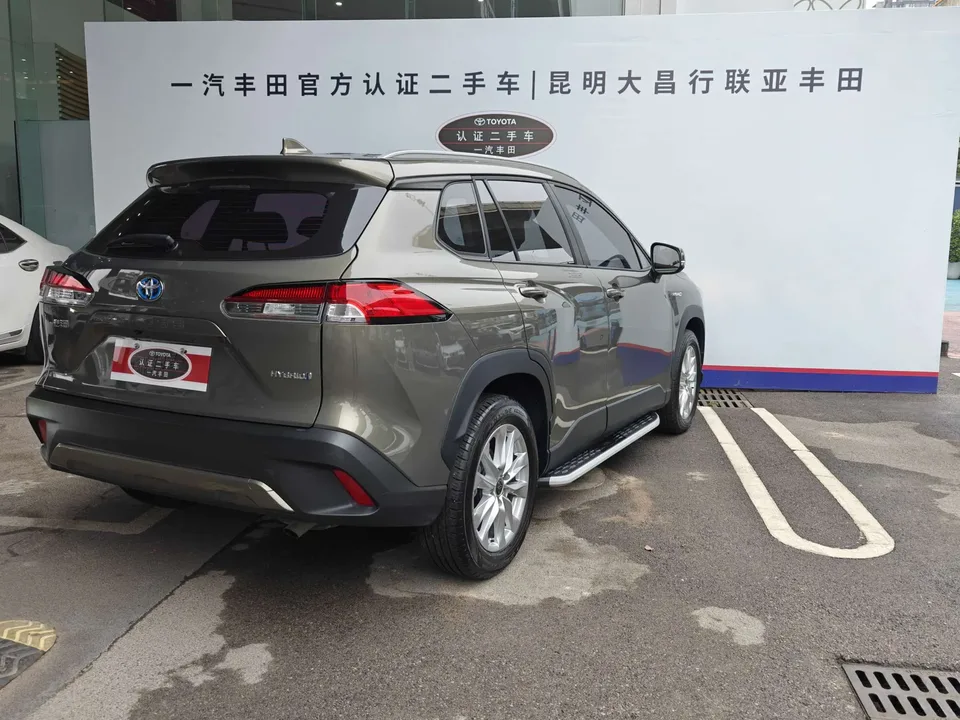 Toyota CorollaCross 2.0L Intelligent Electric Hybrid Dual Engine Elite Edition 2024 — миниатюра 2