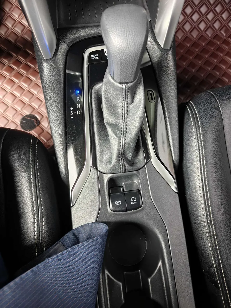 Toyota CorollaCross 2.0L Intelligent Electric Hybrid Dual Engine Elite Edition 2024 — миниатюра 5