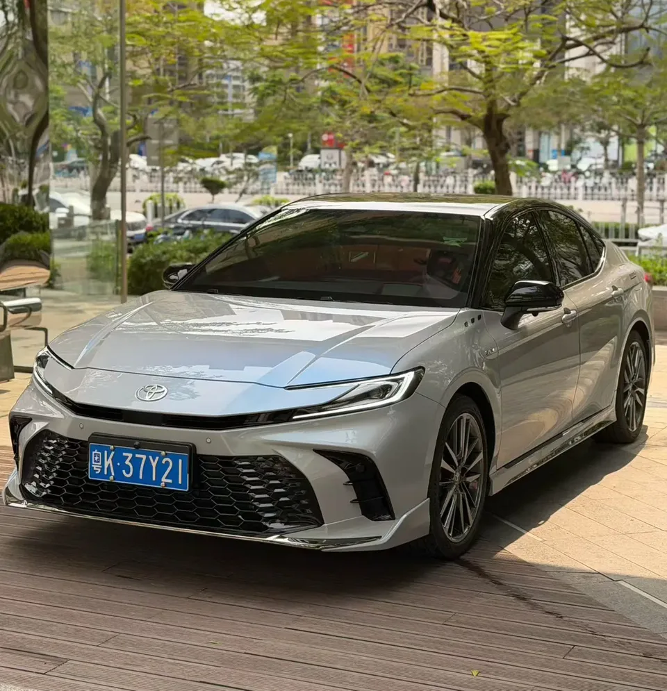 Toyota Camry 2025