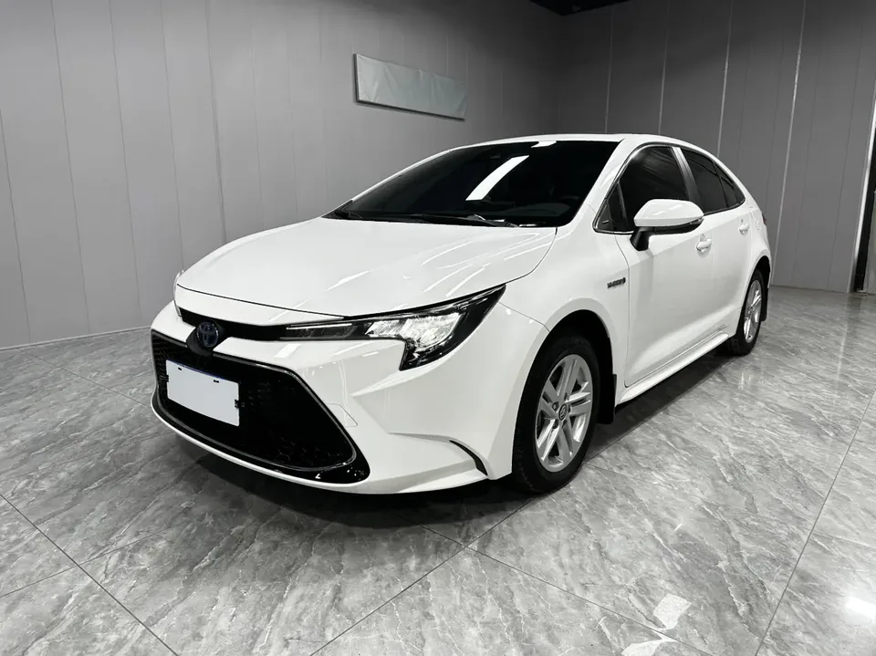 Toyota Levin 2022 Lelink Dual Engine 1.8H E-CVT Luxury Edition 2022 — фото 1, купить с доставкой в Москву