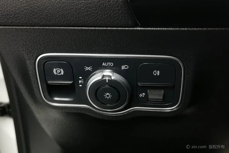 Mercedes-Benz Mercedes Benz B Class facelift B 200 fashionable model 2022 — миниатюра 3