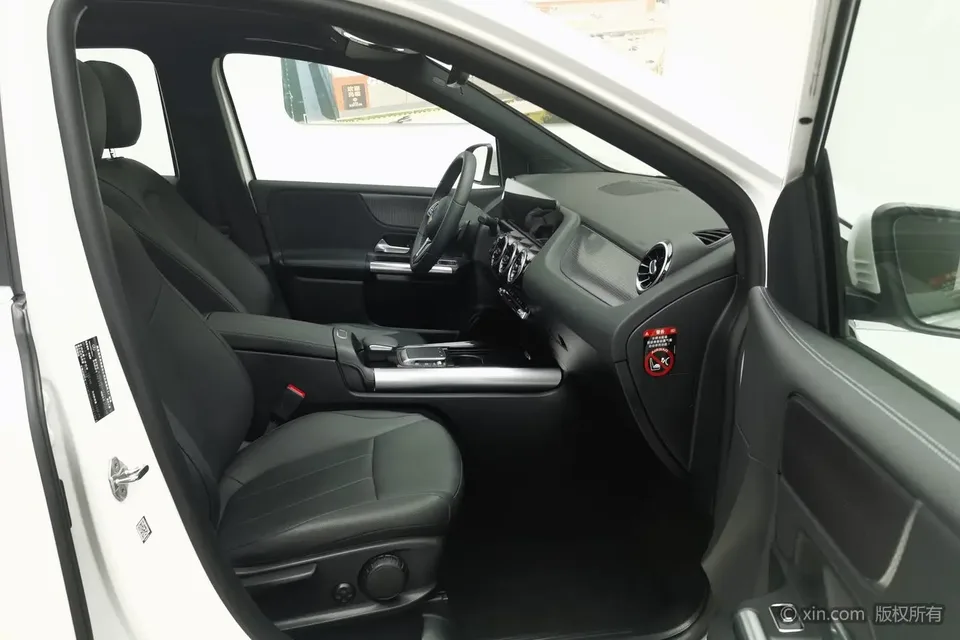 Mercedes-Benz Mercedes Benz B Class facelift B 200 fashionable model 2022 — миниатюра 4