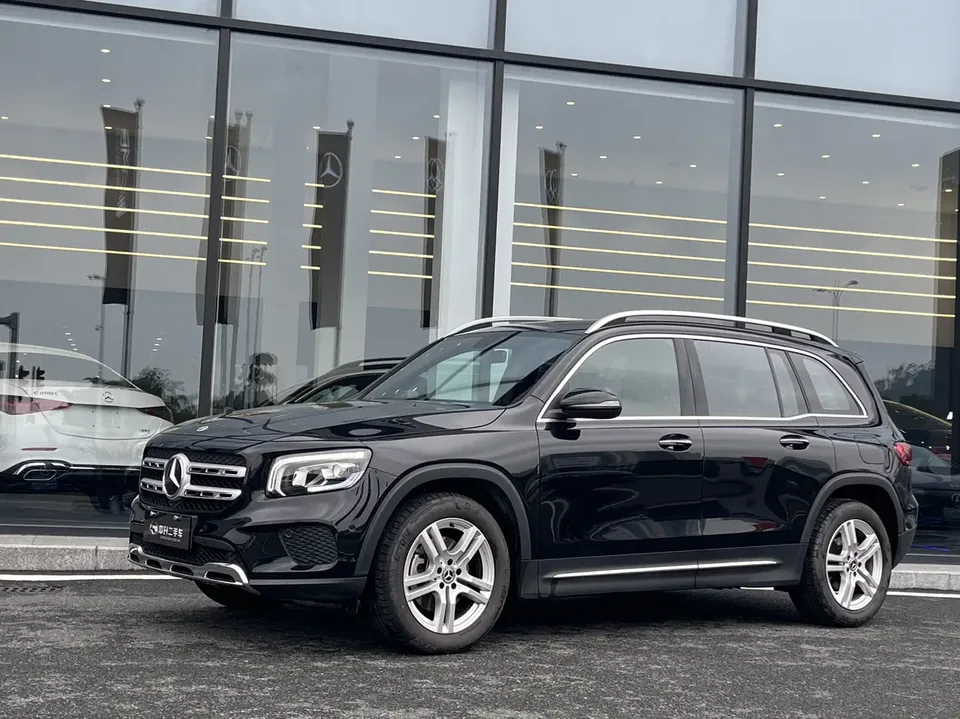Mercedes-Benz GLB-Class 2023
