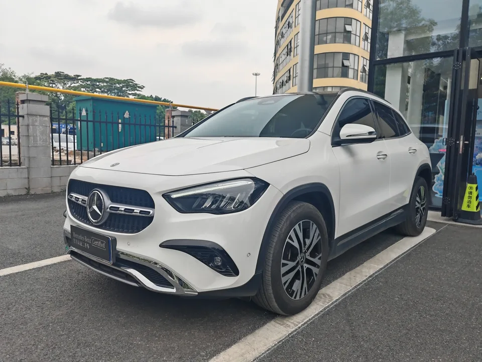 Mercedes-Benz GLA 2024