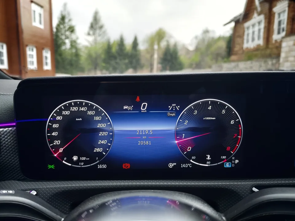 Mercedes-Benz Mercedes Benz A Class Mercedes-Benz A-Class 2023 A 180 L 2023 — миниатюра 4