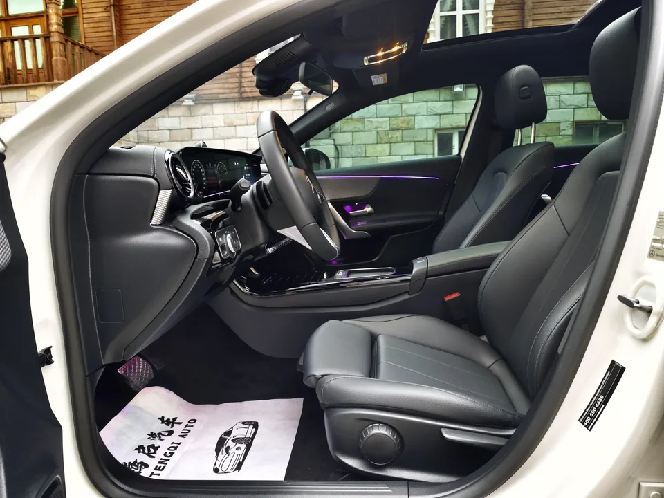Mercedes-Benz Mercedes Benz A Class Mercedes-Benz A-Class 2023 A 180 L 2023 — миниатюра 5