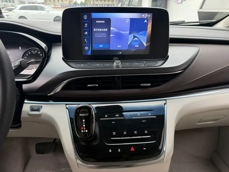 Buick GL8 Buick GL8 2023 Land Business Class 2.0T Comfort Edition 2023 — миниатюра 3