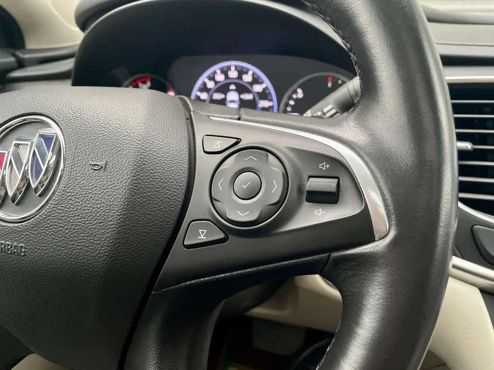 Buick LaCrosse LaCrosse 2022 Aivia 2.0T Early Access Model 2022 — миниатюра 3