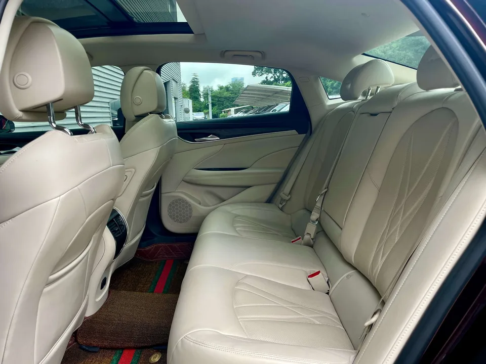 Buick LaCrosse LaCrosse 2022 Aivia 2.0T Early Access Model 2022 — миниатюра 5