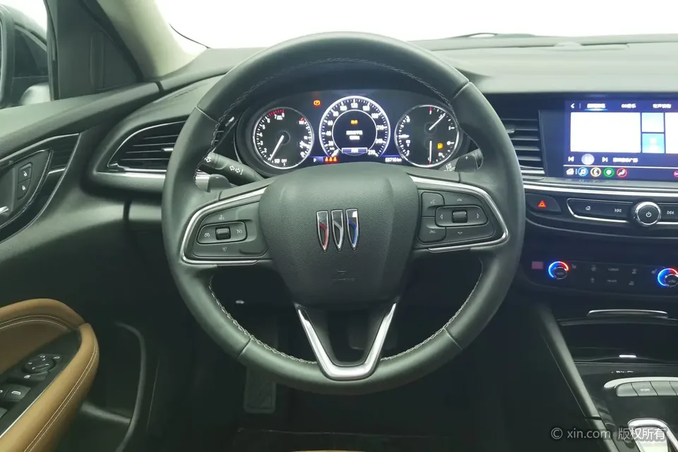 Buick Majesty Regal 2024 28T Enjoyment Edition 2024 — миниатюра 3