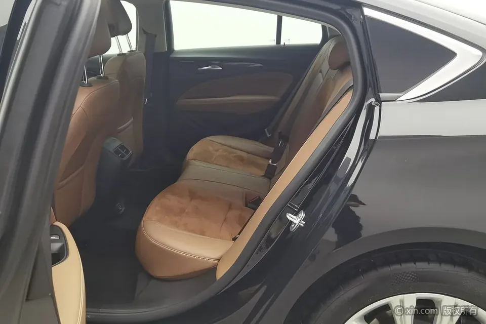 Buick Majesty Regal 2024 28T Enjoyment Edition 2024 — миниатюра 4