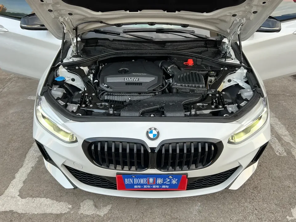 BMW 1 Series BMW 1 Series 2023 125i M Sport Night Edition 2023 — миниатюра 3