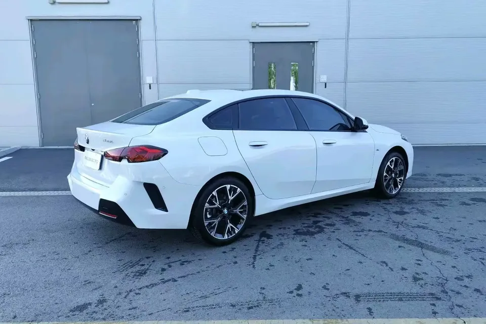 BMW 2 Series 225L M Sports Package 2025 — миниатюра 5