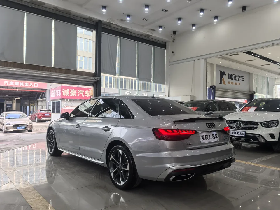 Audi a4 l A4L 2022 Audi A4L 2022 40 TFSI Fashion Dynamic Edition 2022 — thumbnail 2