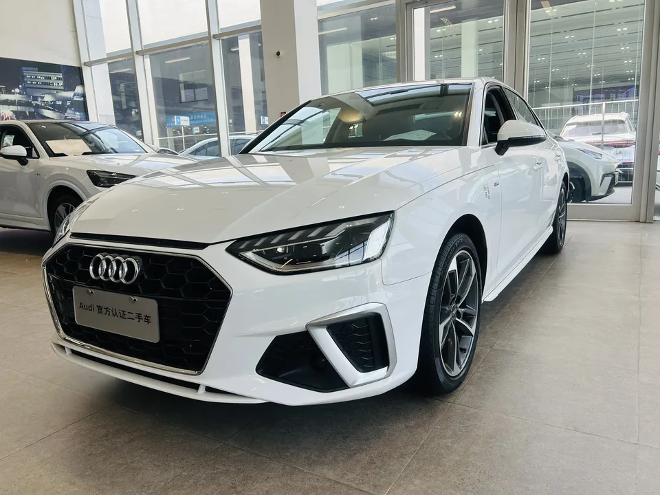 Audi a4 l 2024