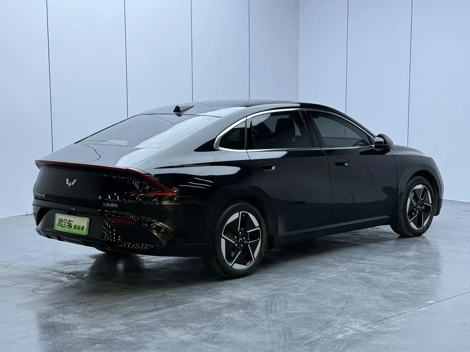 Wuling Starlight EV 610km Smart Flagship 2025 — миниатюра 2