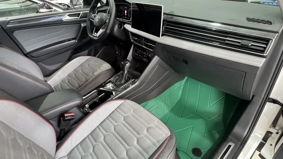Volkswagen TiguanX Tiguan X 2022 330TSI respected flagship version 2022 — миниатюра 2