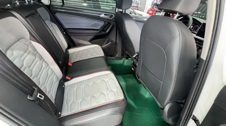 Volkswagen TiguanX Tiguan X 2022 330TSI respected flagship version 2022 — миниатюра 3