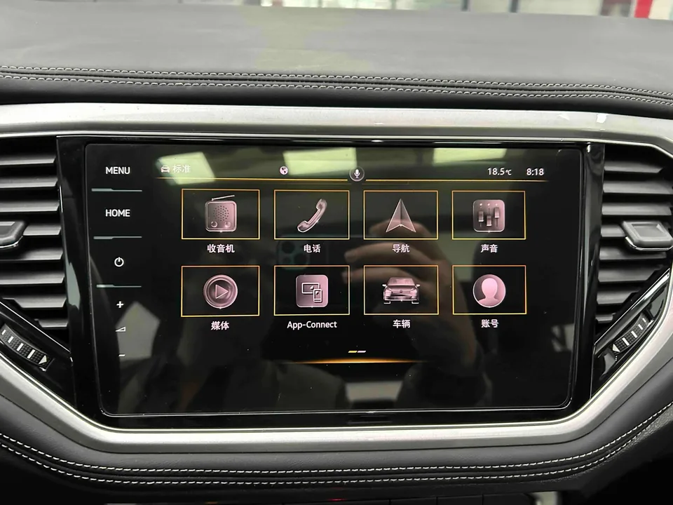 Volkswagen T-Roc 2021 Tangeu 280TSI DSG 2WD R-Line Pro Smart Edition 2022 — миниатюра 3
