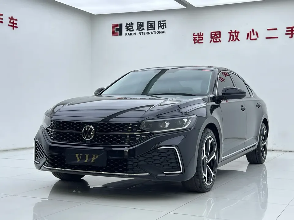Volkswagen Passat 2023