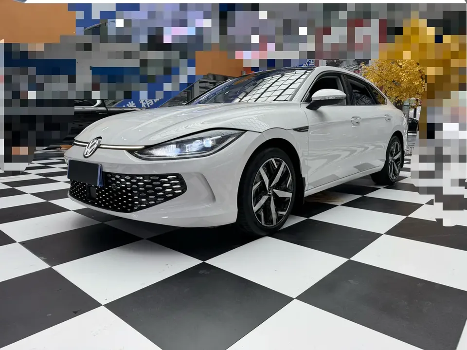 Volkswagen Lamando Lingdu Lingdu L 280TSI DSG Cool Edition 2022 — фото 1, купить с доставкой в Москву