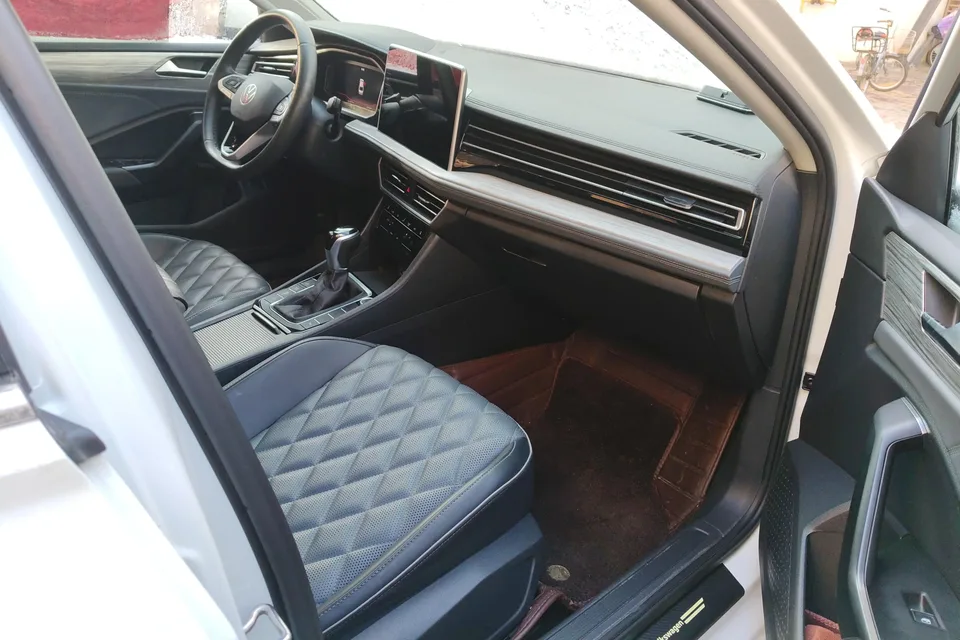 Volkswagen Sagitar 2023 Sagitar 280TSI DSG Beyond Edition Plus 2022 — миниатюра 3