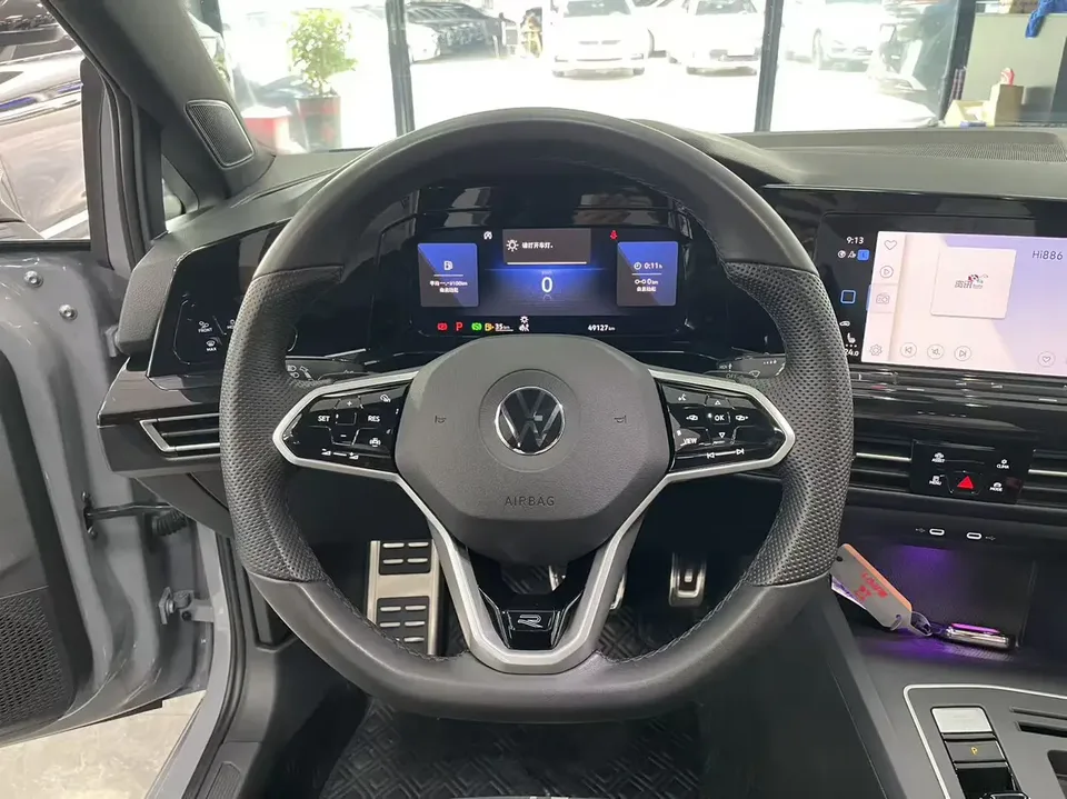 Volkswagen Golf Golf 2023 280TSI DSG R-Line Lite 2023 — миниатюра 4
