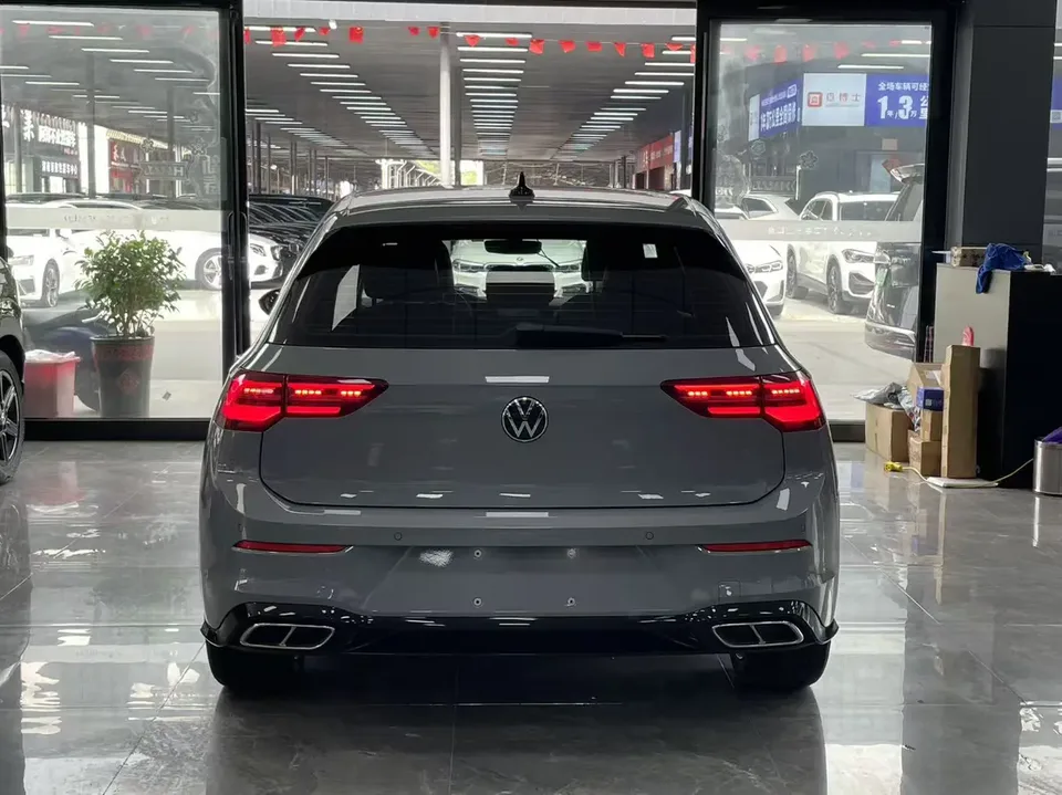 Volkswagen Golf Golf 2023 280TSI DSG R-Line Lite 2023 — миниатюра 5