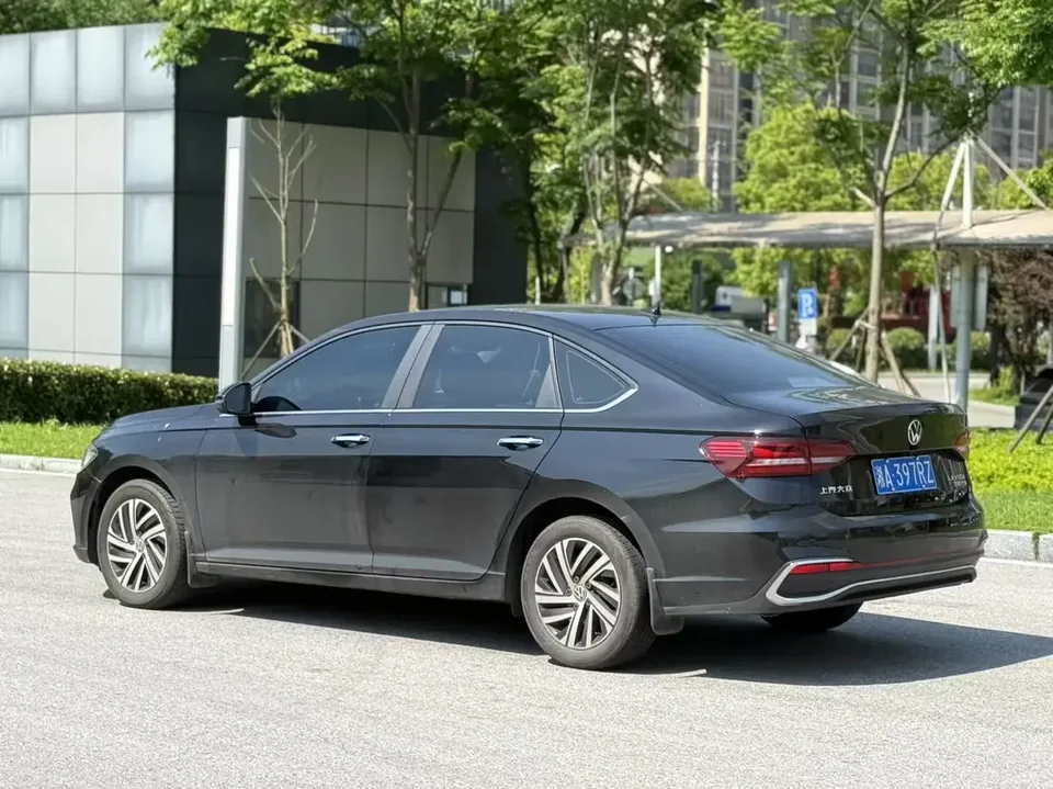 Volkswagen Lavida Lavida 2023 280TSI DSG Starry Sky Edition 2023 — миниатюра 2