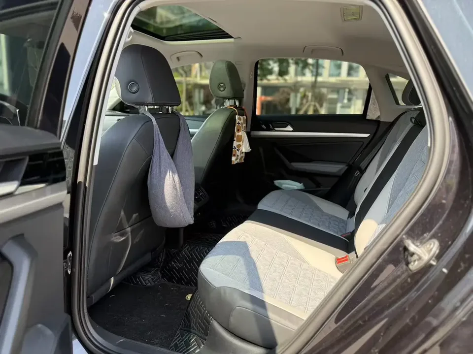 Volkswagen Lavida Lavida 2023 280TSI DSG Starry Sky Edition 2023 — миниатюра 3