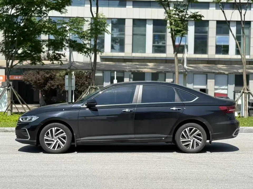 Volkswagen Lavida Lavida 2023 280TSI DSG Starry Sky Edition 2023 — миниатюра 4