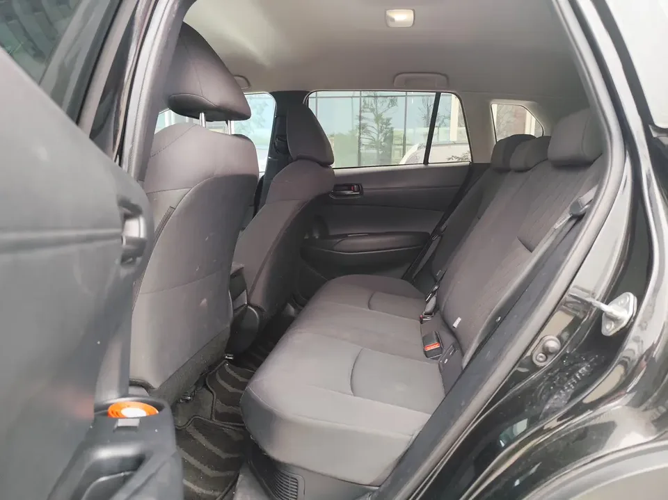Toyota CorollaCross 2.0L Intelligent Electric Hybrid Dual Engine Pioneer Edition 2024 — миниатюра 3