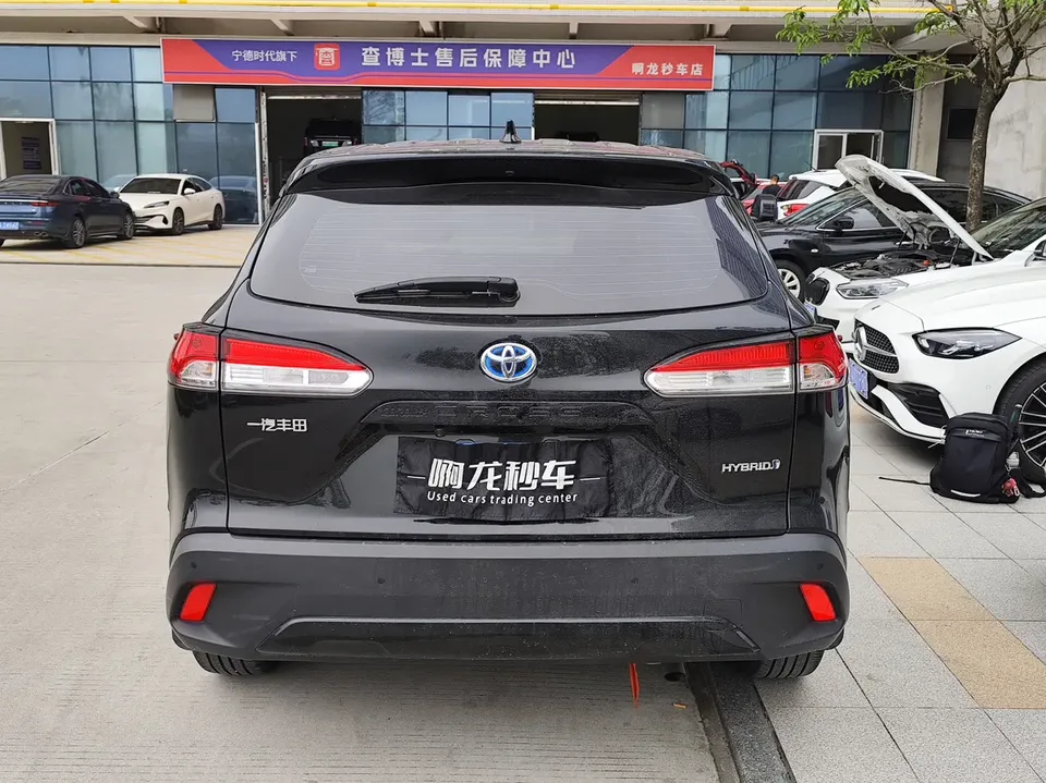 Toyota CorollaCross 2.0L Intelligent Electric Hybrid Dual Engine Pioneer Edition 2024 — миниатюра 4