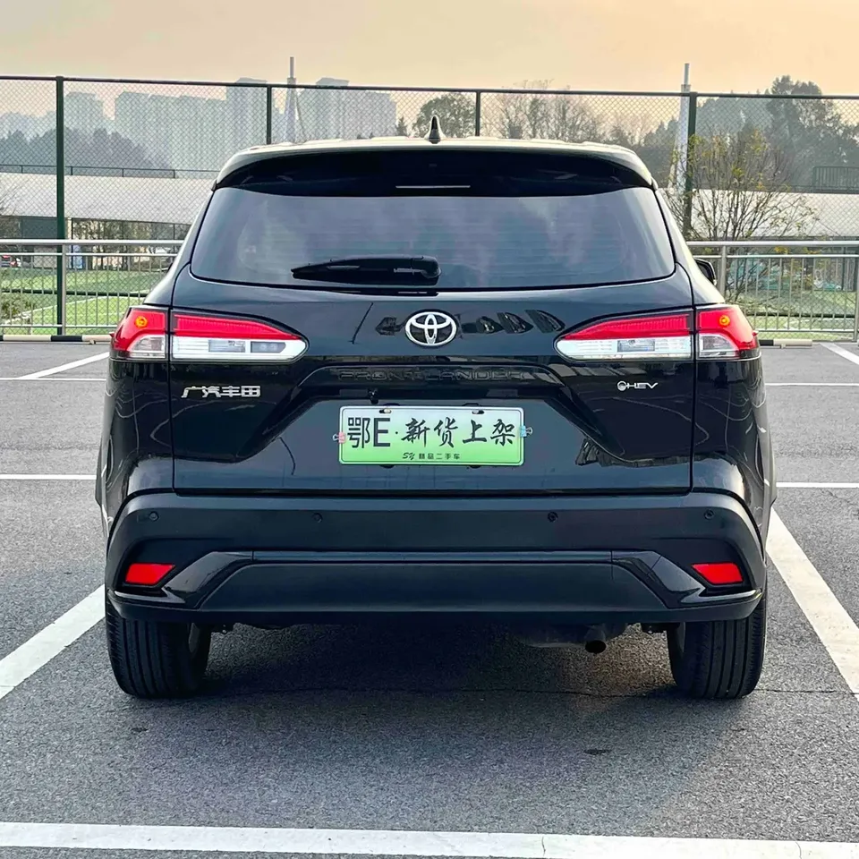 Toyota Frontlander 2.0L Intelligent Electric Hybrid Dual Engine Leading Edition 2025 — миниатюра 2