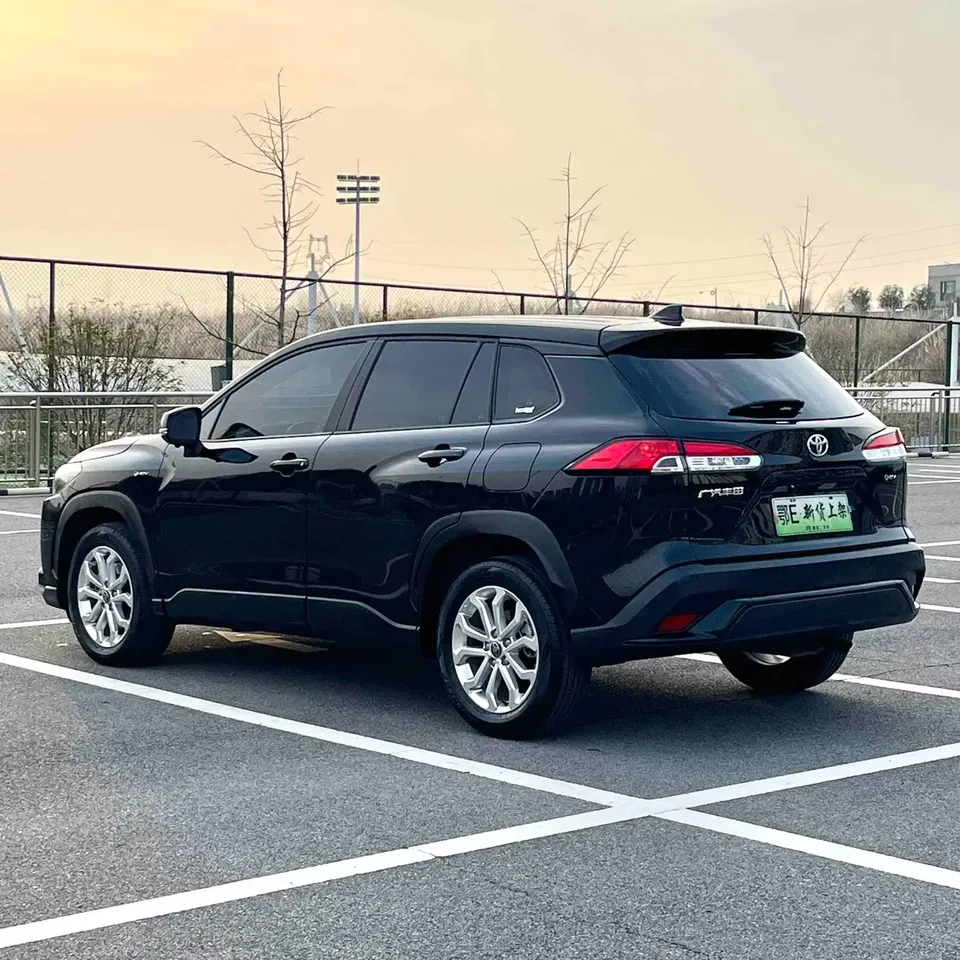 Toyota Frontlander 2.0L Intelligent Electric Hybrid Dual Engine Leading Edition 2025 — миниатюра 4