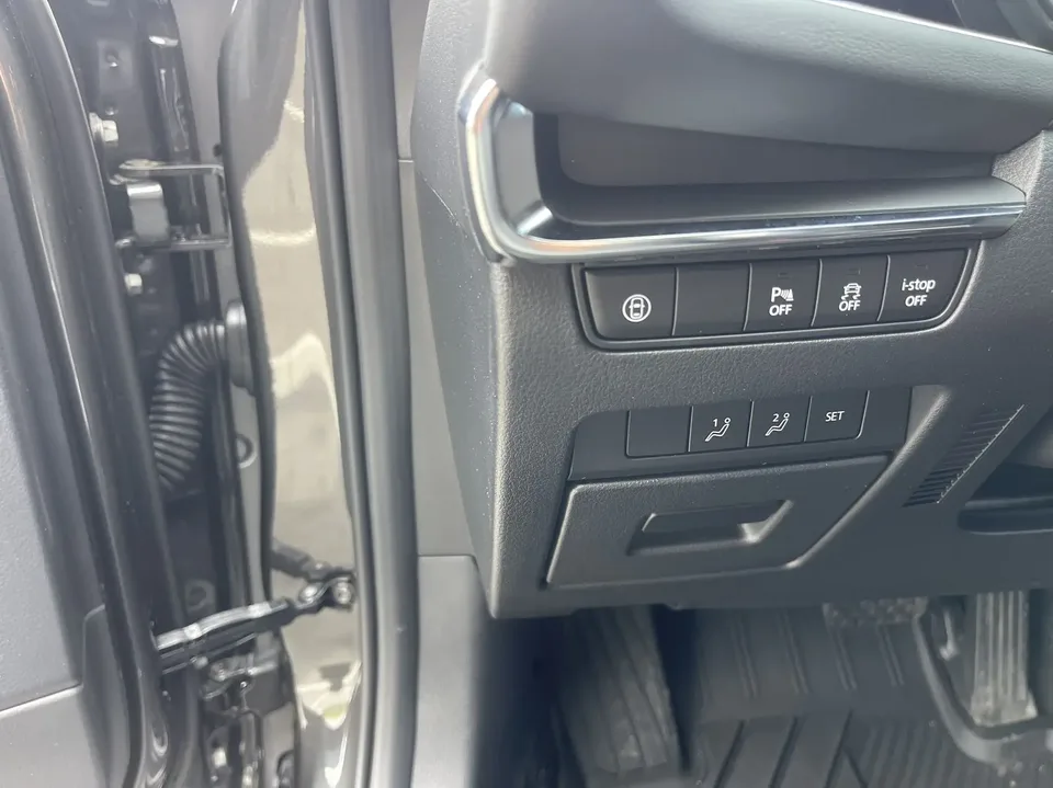 Mazda Axela Mazda3 2022 2.0L automatic premium version 2023 — миниатюра 4