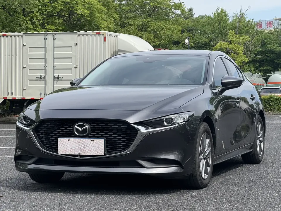 Mazda Axela 2.0L Automatic Quality Edition 2024 — фото 1, купить с доставкой в Москву
