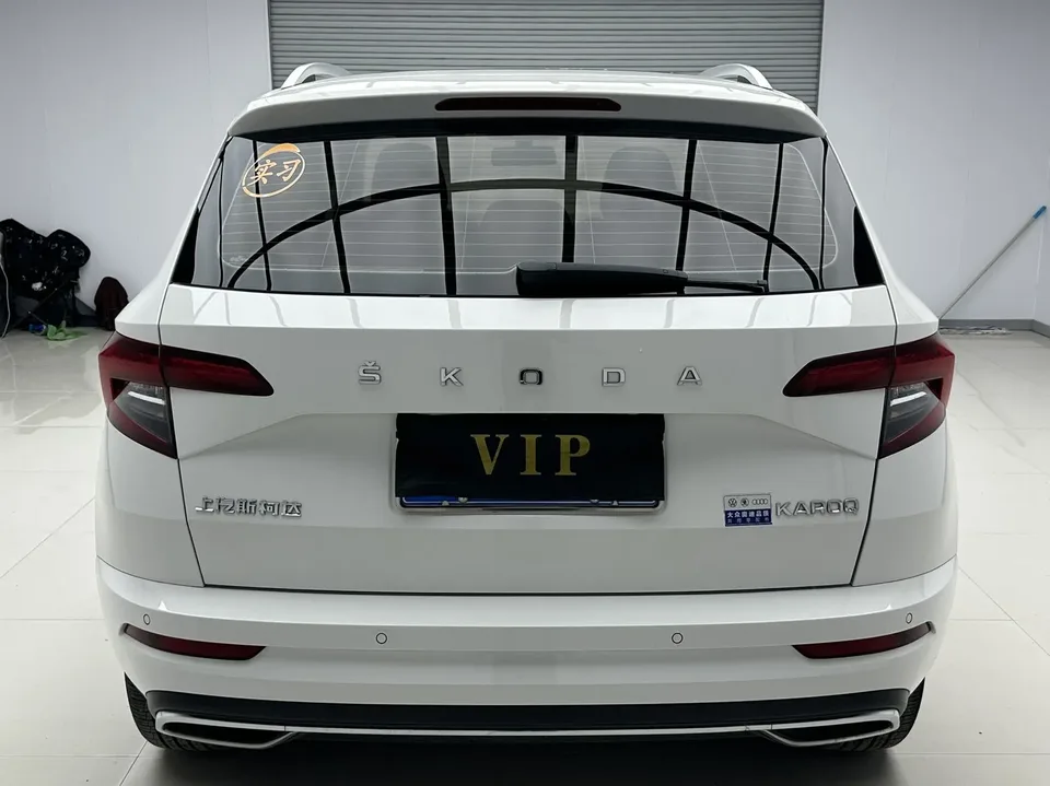 Skoda Karoq TSI280 Exclusive Edition 2022 — миниатюра 2