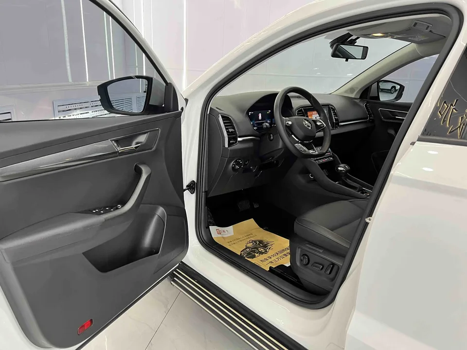 Skoda Karoq Korok 2022 TSI280 Luxury Edition 2022 — thumbnail 5
