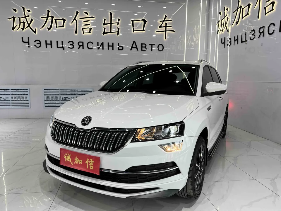Skoda Karoq Korok 2022 TSI280 Luxury Edition 2022 — photo 1, buy with delivery to Moscow