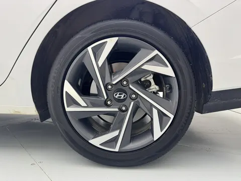 Hyundai Elantra 2025 buy in Moscow