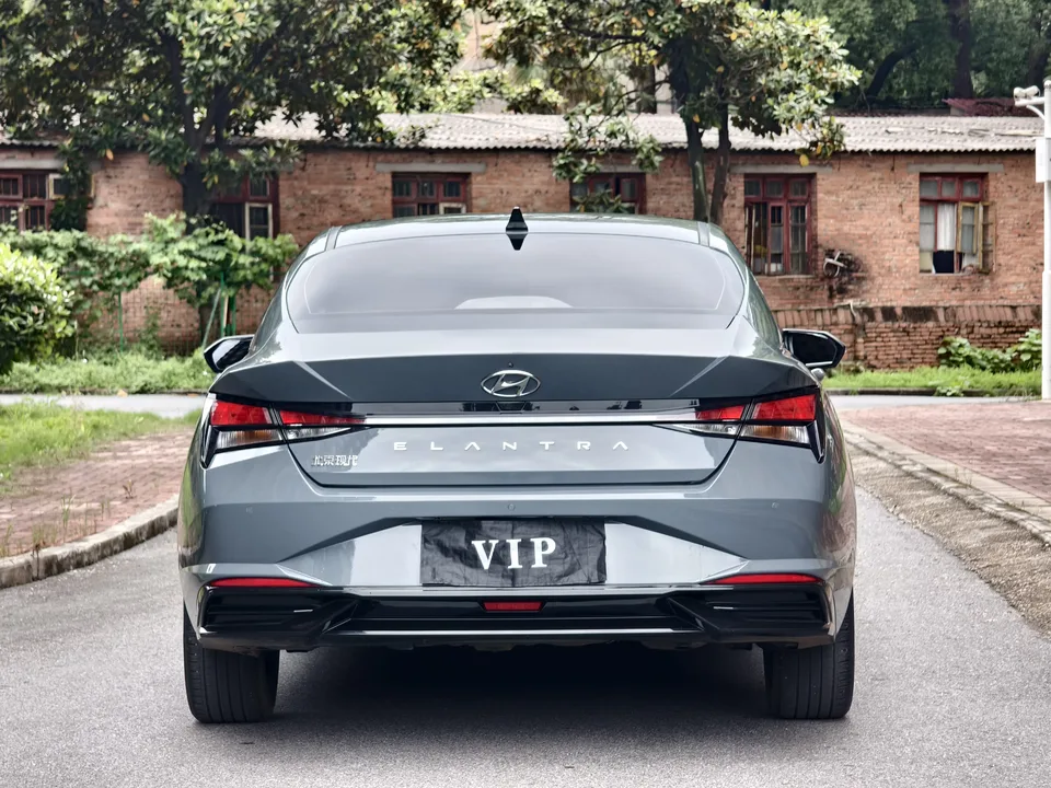 Hyundai Elantra Elantra 2022 Elantra 2021 1.5L CVT LUX Premium Edition 2022 — thumbnail 2