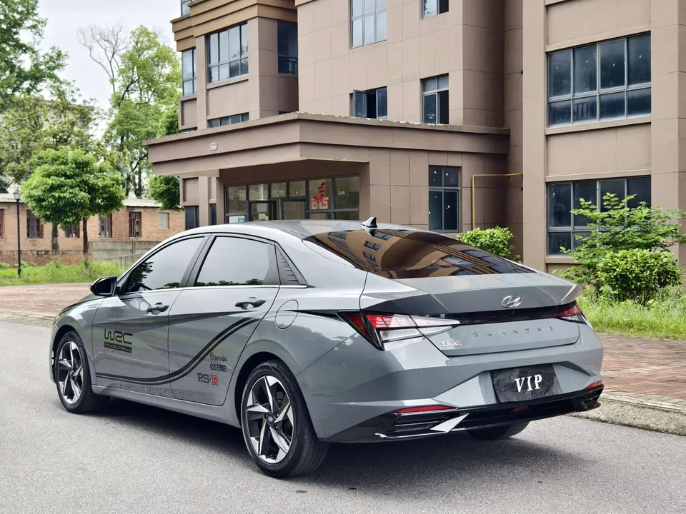 Hyundai Elantra Elantra 2022 Elantra 2021 1.5L CVT LUX Premium Edition 2022 — thumbnail 4