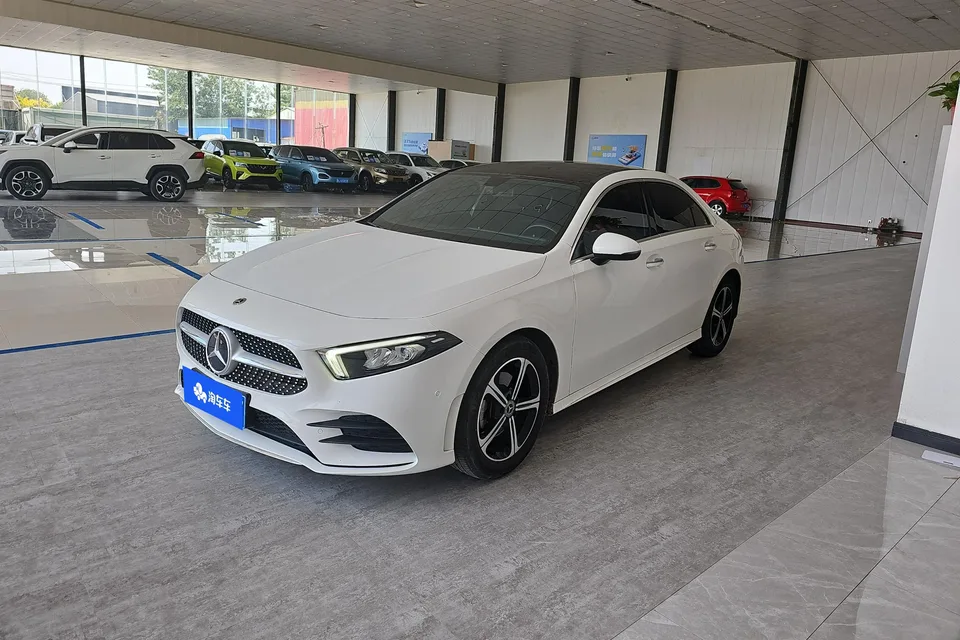 Mercedes-Benz Mercedes Benz A Class 2022