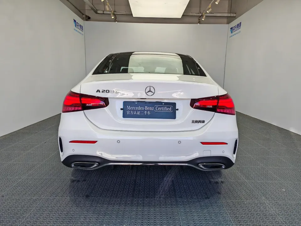Mercedes-Benz Mercedes Benz A Class Mercedes-Benz A-Class 2024 A 200 L Fashion Edition 2024 — миниатюра 2