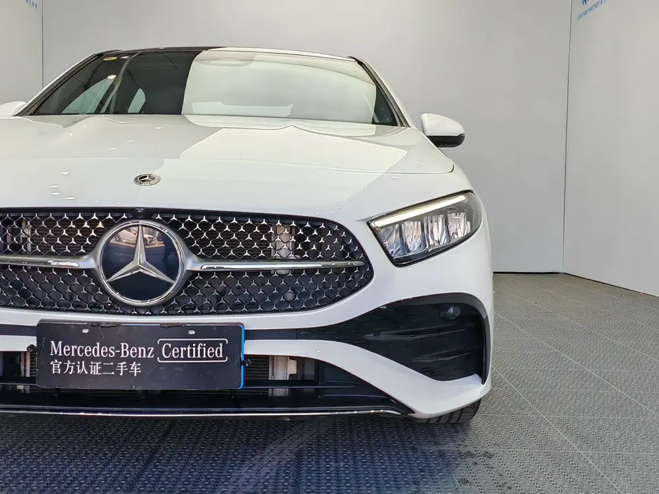 Mercedes-Benz Mercedes Benz A Class Mercedes-Benz A-Class 2024 A 200 L Fashion Edition 2024 — миниатюра 3