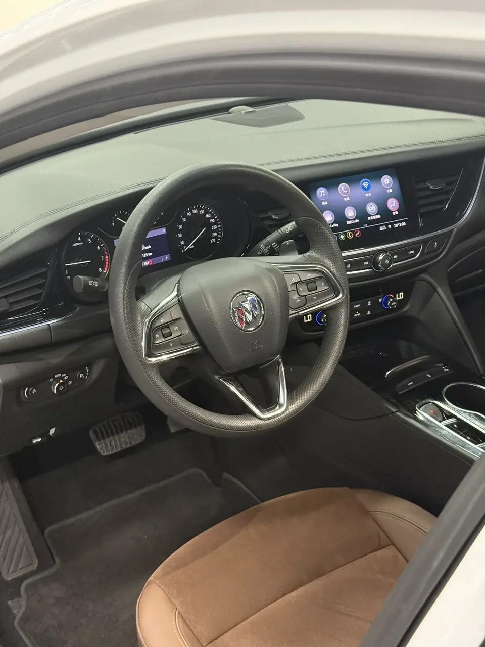 Buick Majesty Regal 2023 552T Smart Edition 2022 — миниатюра 3